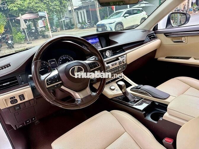Lexus ES 2017 250 - 68999 km