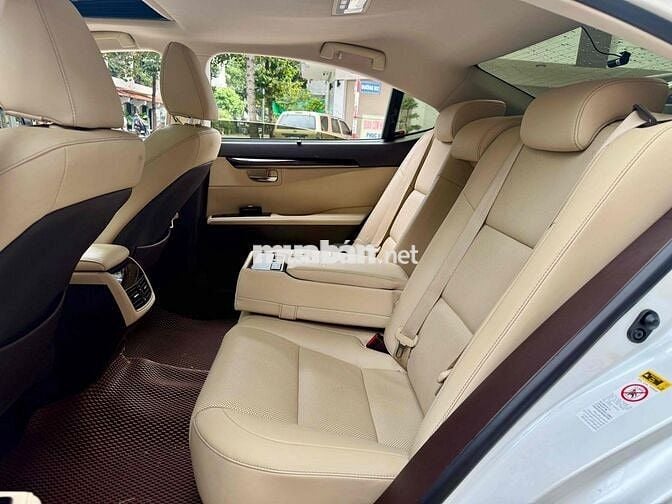 Lexus ES 2017 250 - 68999 km