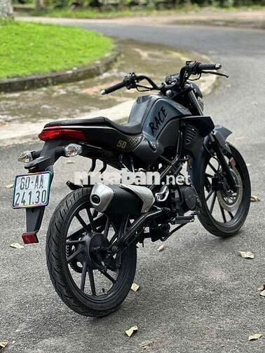 Xe 50 còn khá dẹp ru ae nao thi hót về dùm e