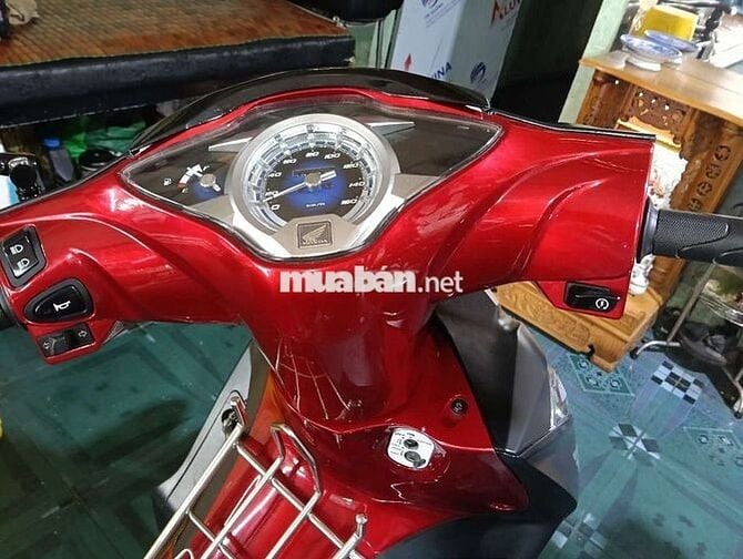 Cần tiền nên bán lại cho ai cần