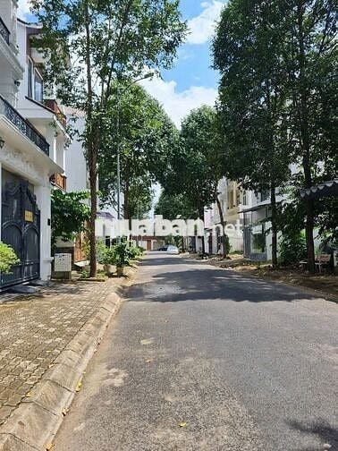 CẦN BÁN GẤP ĐẤT KHU DÂN CƯ GIA HOÀ – GẦN BẾN XE QUẬN 8