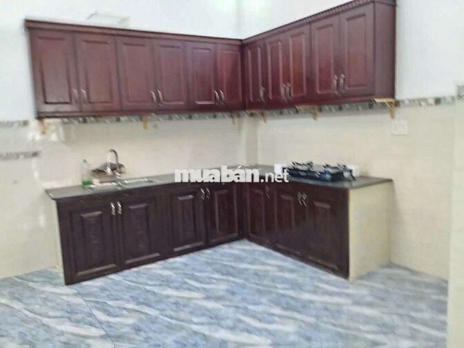 Nha Cho Thue  4,5 x 13m, 1 trệt 2 lầu  4p ngu   + noi that  hem xe hoi