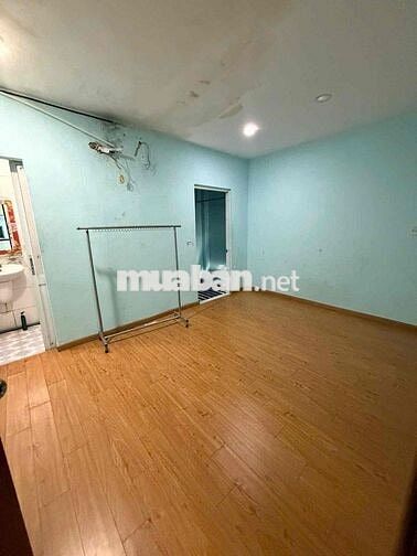 cho thuê nhà nguyên căn hẻm đường số 18 - bình tân - 2PN - giá 7tr