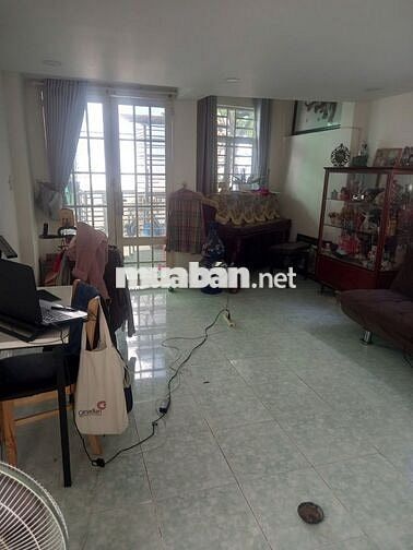 Nguyên căn sân vườn, hẽm xe hơi, 240m2