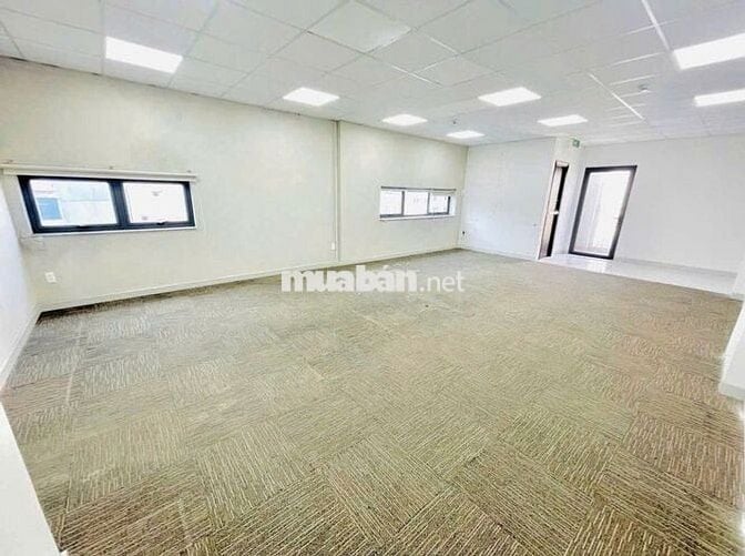 TOÀ NHÀ ỐP KÍNH - THANG MÁY - 15D Phổ Quang,P2,TB - 4 Tầng DTSD: 530m2