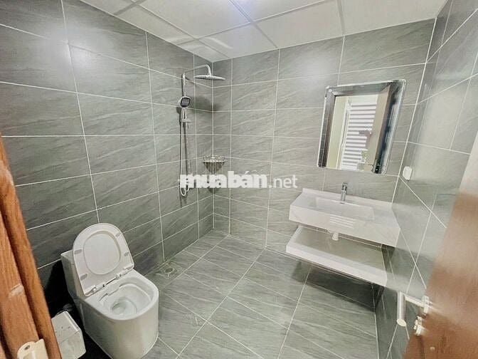 CĂN HỘ CAO CẤP 1K1N Ô TÔ ĐẬU CỬA TẠI PHỐ TRỊNH VĂN BÔ