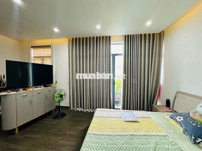 Bán nhà 2tầng sát Bãi biến mỹ khê Đà Nẵng