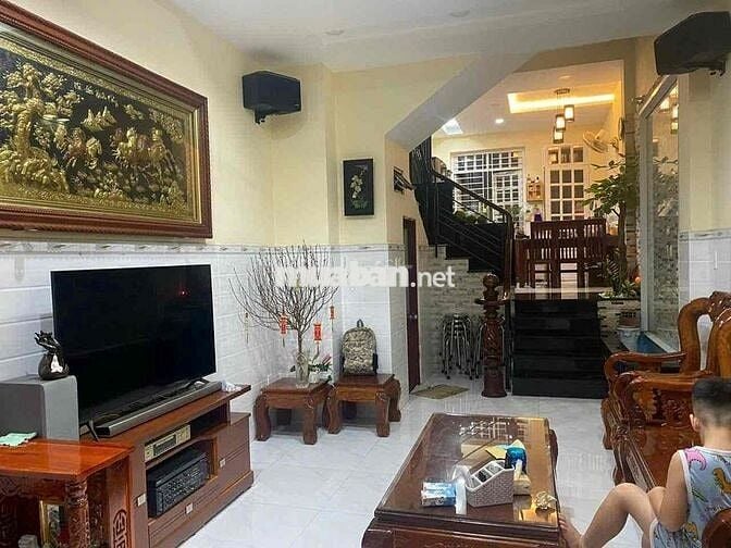 cần cho thuê nhà Bùi mình trực p5 q8