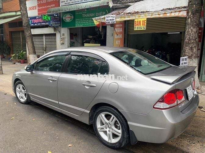 Honda Civic 2010 2.0 AT - 128 km