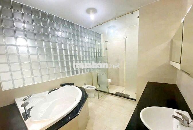 SIÊU PHẨM VỊ TRÍ PHỐ THỜI TRANG - 139E Lê Văn Sỹ - 4 Tầng - DT: 400m2