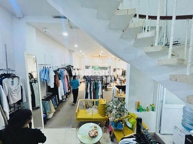 HÀNG HIẾM TÂN BÌNH !CHO THUÊ NHÀ 100C Cửu Long, P2, Q.TÂN BÌNH