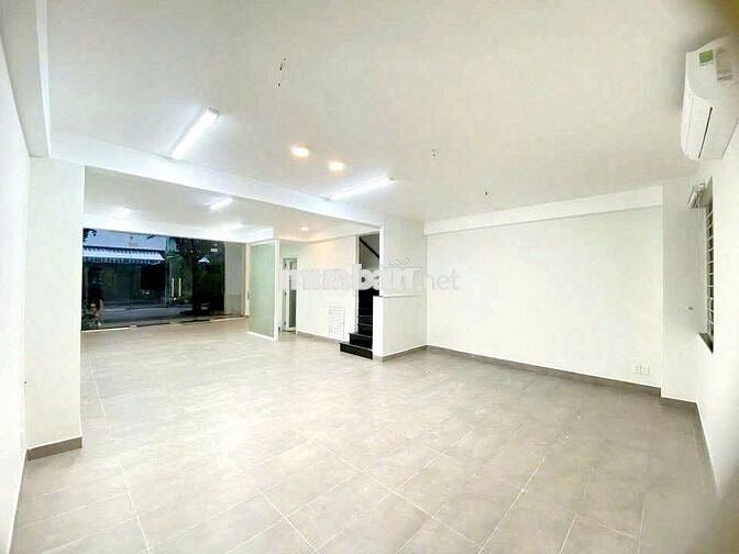 SIÊU PHẨM VỊ TRÍ PHỐ THỜI TRANG - 139E Lê Văn Sỹ - 4 Tầng - DT: 400m2