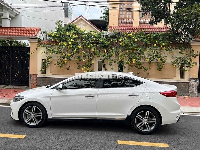 Hyundai Elantra 1.6 Sport 2018