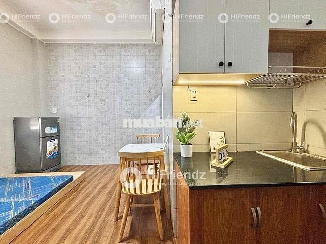 TRỐNG SẴN STUDIO CỬA SỔ THOÁNG_FULL NỘI THẤT_CÓ THANG MÁY_GẦN LUỸ BÁN
