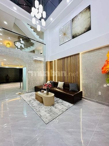 Bán gấp nhà Hoàng Văn Thụ, Phú Nhuận đang cho thuê 18tr giá 3 Tỷ 400