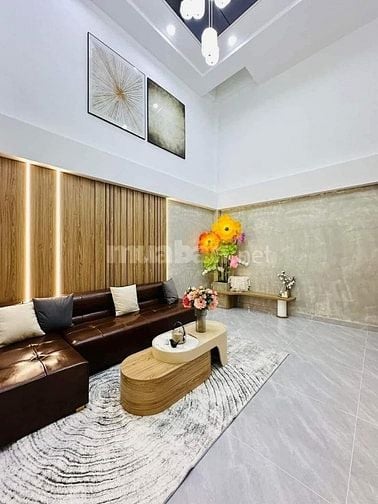 Bán gấp nhà Hoàng Văn Thụ, Phú Nhuận đang cho thuê 18tr giá 3 Tỷ 400