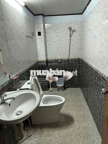 Cho thuê nhà Luỹ Bán Bích Quận Tân Phú 4x16m xe hơi ngủ trong nhà 3PN