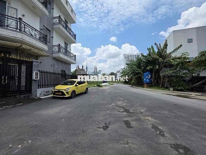 NHÀ ĐẸP 3 tầng Nhà Bè, Huỳnh Tấn Phát Nhỉnh 5 tỷ