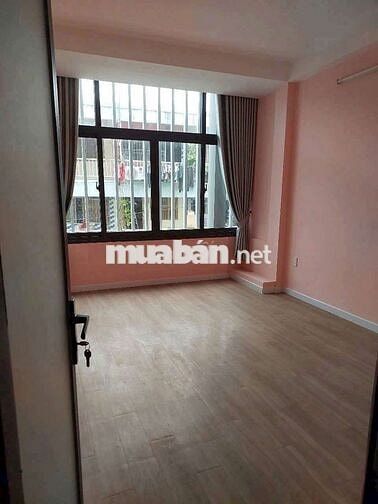 NHÀ HẺM 8M, DTSD:90M2, 3 TẦNG, 3PN, ĐƯỜNG SƯ VẠN HẠNH,Q10.