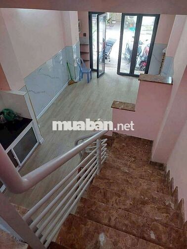 NHÀ HẺM 8M, DTSD:90M2, 3 TẦNG, 3PN, ĐƯỜNG SƯ VẠN HẠNH,Q10.