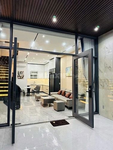 🏡 SIÊU PHẨM NHÀ 3 TẦNG NGUYỄN CHÍCH – Ở NGAY, KHÔNG CẦN SỬA!