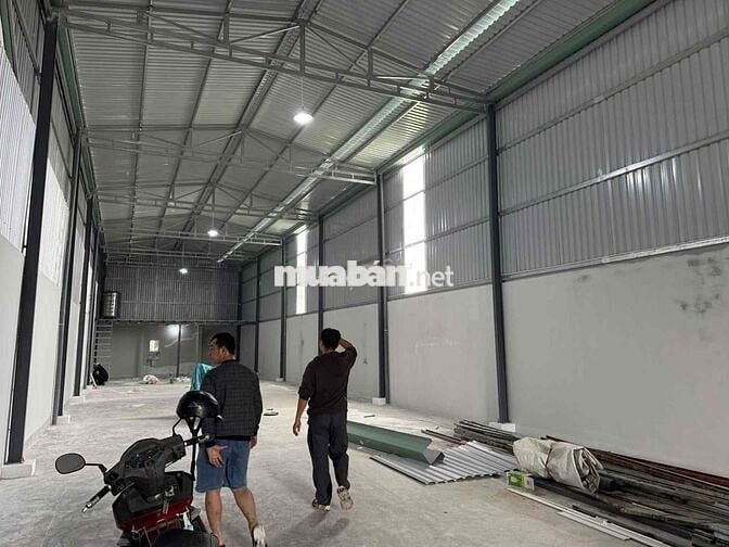 cho thuê 400mv ngang 8m Thạnh Xuân Q12 - Giá: 25tr/th