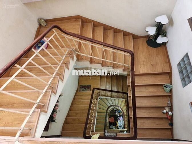 Trần Hưng Đạo Quận 1 - 4,1x20m - Trệt 4 Lầu - 60tr/tháng – vị trí đẹp