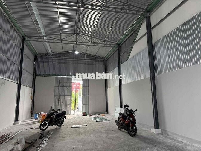 cho thuê 400mv ngang 8m Thạnh Xuân Q12 - Giá: 25tr/th
