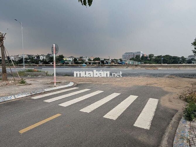 CHO THUÊ PHÒNG VIEW SÔNG Vàm Thuật và ĐH VĂN LANG Bình Thạnh