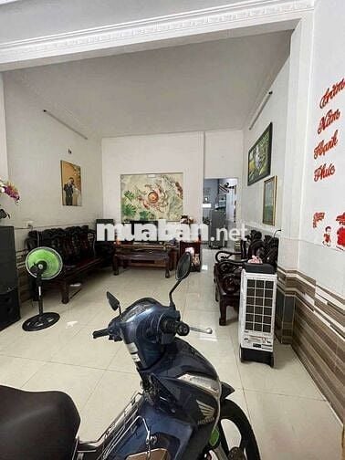 Nhà mặt tiền nhánh ,kv đông đúc, thuận tiện kd buonbán vp onlie, 3pn