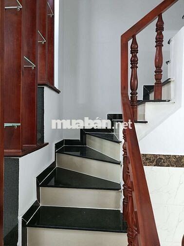 Bán nhà sổ hồng chung đồng sở hữu đất thổ cư đường 7 m