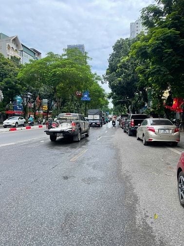 Bán nhà mặt phố Láng Hạ - Giảng Võ, mặt tiền 5m