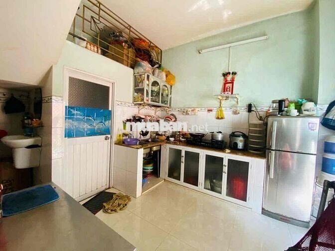 NHÀ TRỆT LẦU 4PN CHO THUÊ- SÁT ĐH NGUYỄN TẤT THÀNH