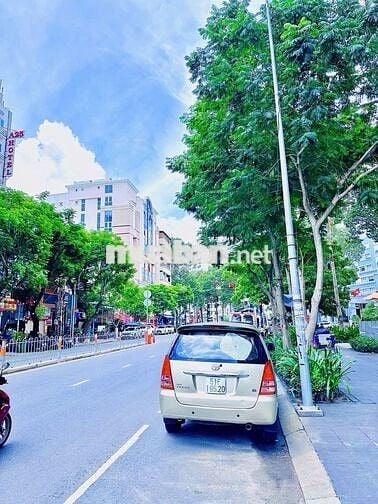 🏢 TÒA NHÀ MẶT TIỀN NGUYỄN CƯ TRINH-NGANG  9 DÀI 20 - 6 TẦNG THANG MÁY