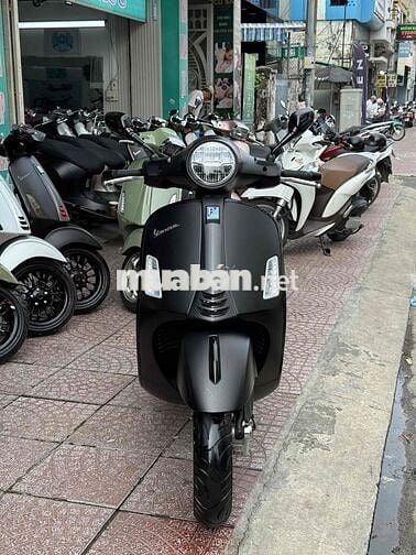 Vespa GTS 150 KeyLess Smartkey 2025 200 KM
