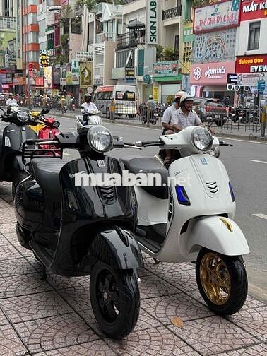 Vespa GTS 300 Abs 2018 chính chủ Tphcm