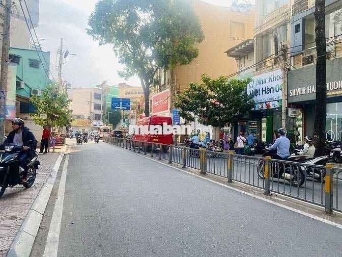 🏡 Cho thuê nhà MT Trần Quang Khải Q1 – 5.5x20m, T 3L ST – 44tr
