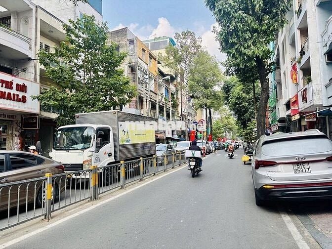 🏡 Cho thuê nhà MT Trần Quang Khải Q1 – 5.5x20m, T 3L ST – 44tr