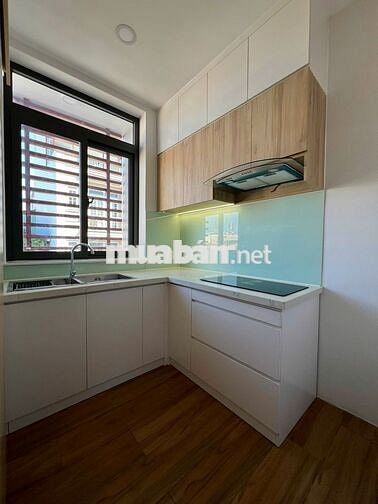 Nhà 6x22m Hầm 4 Lầu ST TM –HXH Hoàng Dư Khương Q10 🏡 110tr/tháng