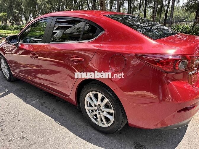 Mazda 3 2015 1.5 AT Sedan - 92000 km