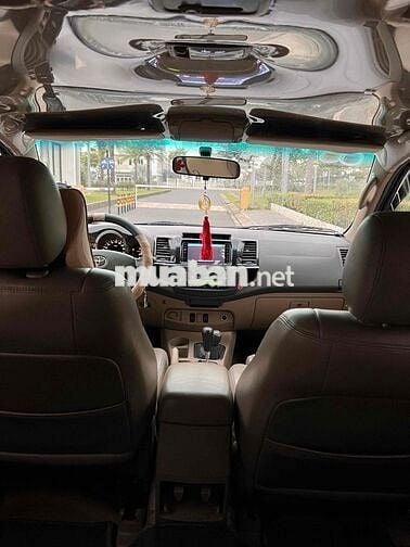 Toyota Fortuner 2010 2.7V 4x4 AT số tự động 2 cầu