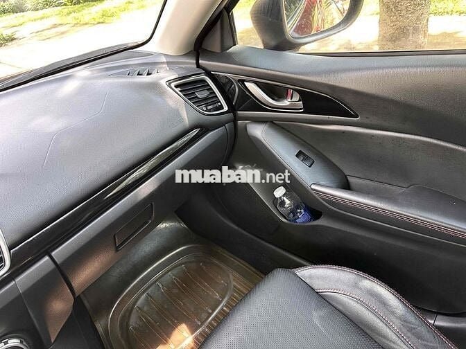 Mazda 3 2015 1.5 AT Sedan - 92000 km
