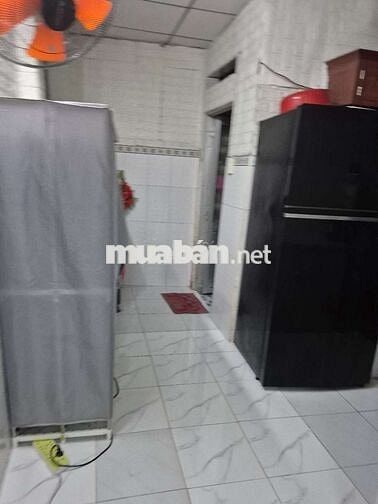 Bán nhanh nhà đường phan văn hớn vào 150m