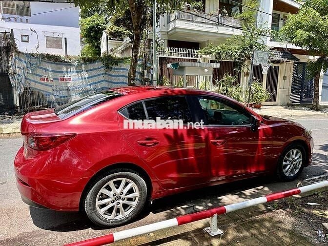 Mazda 3 2015 1.5 AT Sedan - 92000 km