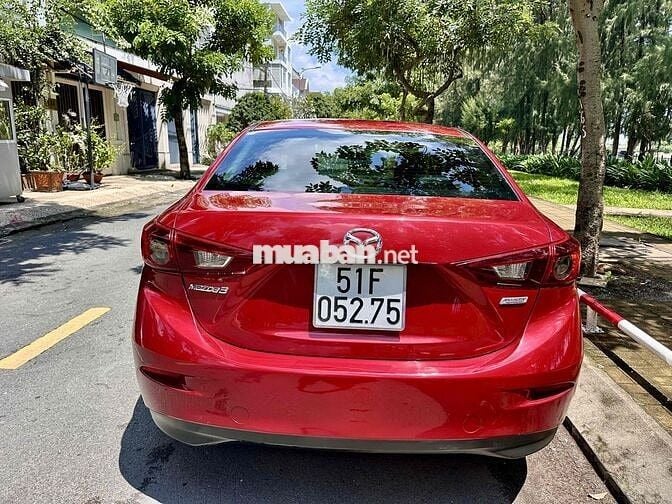 Mazda 3 2015 1.5 AT Sedan - 92000 km