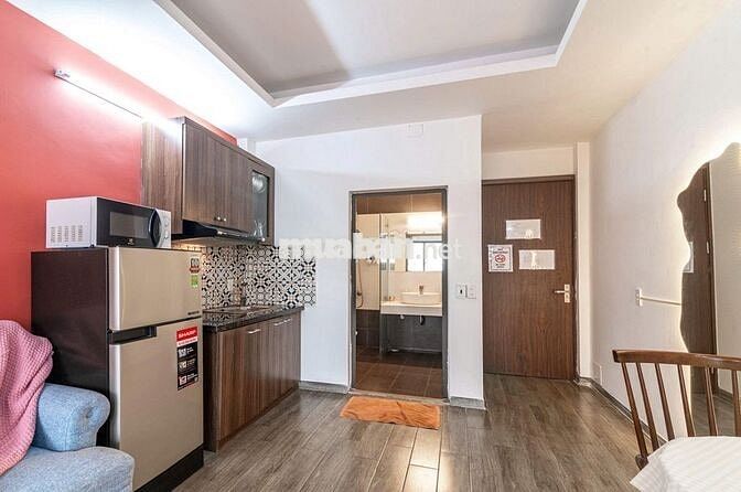 CĂN STUDIO 30M2 FULL ĐỒ, CÓ BAN CÔNG, CHÍNH CHỦ KHU ĐỘI CẤN