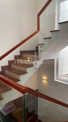 Bán nhà căn góc đường Lê Văn Thịnh gần chợ Cây Xoài Q2 (190m2) 16.5 tỷ