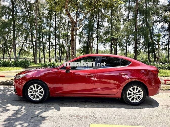 Mazda 3 2015 1.5 AT Sedan - 92000 km
