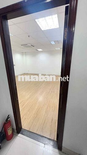 Cho thuê văn phòng 33m2 đường Ung Văn Khiêm, Quận Bình Thạnh
