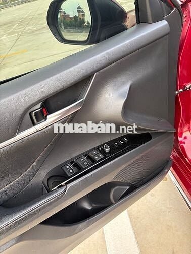 Toyota Camry 2.5Q Model 2021 Nhập Thái Biển số HCM